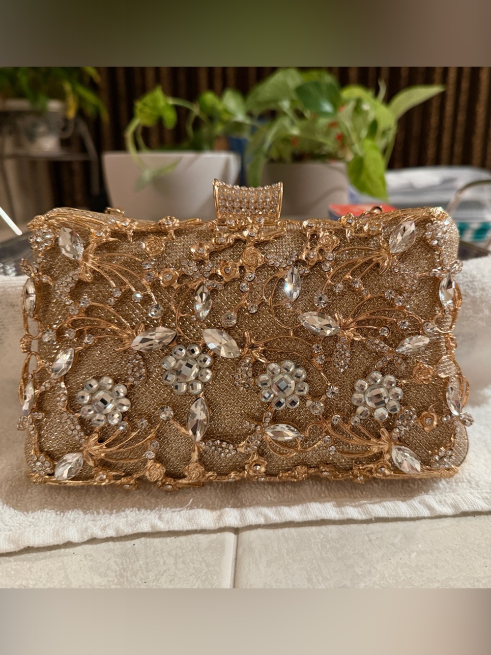 Elegant Gold Beaded Evening Clutch with Crystal Accents